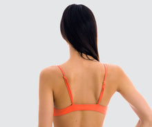Charger l'image dans la galerie, Model Back: Rio De Sol Haut Top Light-Peach Mila