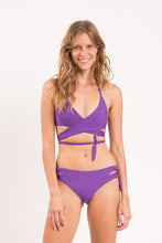 Laden Sie das Bild in den Galerie-Viewer, Image 12: Rio De Sol Ensemble Set Amuleto Kate Madrid
