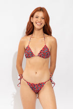 Carica l'immagine nel visualizzatore di Gallery, Model Front: Rio De Sol Haut Top Coral-Feline Frufru