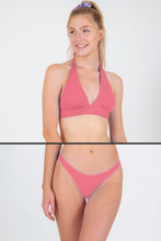 Laden Sie das Bild in den Galerie-Viewer, Model Front: Rio De Sol Ensemble Set Confetti Halter-Cos Essential-Comfy