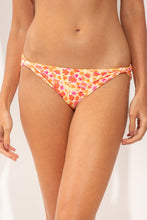 Laden Sie das Bild in den Galerie-Viewer, Gallery: Rio De Sol Bas Bottom Ditsy-Butter Essential-Comfy
