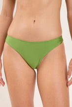 Laden Sie das Bild in den Galerie-Viewer, Gallery: Rio De Sol Bas Bottom Shimmer-Botanica Essential-Comfy