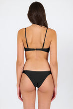 Carica l'immagine nel visualizzatore di Gallery, Model Back: Rio De Sol Ensemble Set Shimmer-Black Bandeau-No Essential