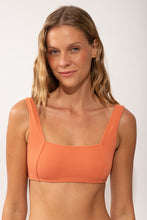 Laden Sie das Bild in den Galerie-Viewer, Gallery: Rio De Sol Haut Top Sand-Argila Mary
