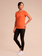 Laden Sie das Bild in den Galerie-Viewer, Image 03: Uv Line Haut De Plage T-Shirt Uvpro Fem Pitanga Upf50+
