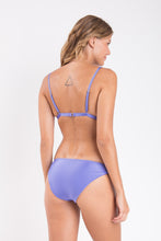 Carica l'immagine nel visualizzatore di Gallery, Model Back: Rio De Sol Bas Bottom Shimmer-Hortensia Essential-Comfy