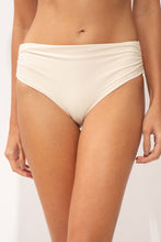 Carica l'immagine nel visualizzatore di Gallery, Gallery: Rio De Sol Bas Bottom Malibu-Natural Amy