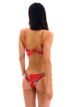 Carica l'immagine nel visualizzatore di Gallery, Model Back: Rio De Sol Ensemble Set Wildflowers Bra-Sport Lisboa