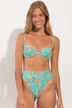 Carica l'immagine nel visualizzatore di Gallery, Gallery: Rio De Sol Ensemble Set Botanic Balconet Hotpant-Cos