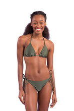 Carica l'immagine nel visualizzatore di Gallery, Model Front: Rio De Sol Ensemble Set Croco Tri-Inv Ibiza-Comfy