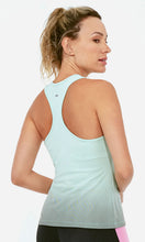 Charger l'image dans la galerie, Model Back: Alto Giro Fitness Haut Regata Skin Fit Degrade Menta