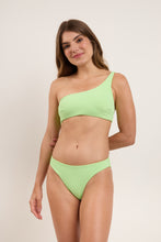 Laden Sie das Bild in den Galerie-Viewer, Model Front: Rio De Sol Bas Bottom Sand-Menta Essential-Comfy
