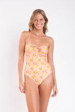 Carica l'immagine nel visualizzatore di Gallery, Model Front: Rio De Sol Une Pièce Dreamy Julia