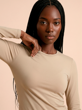 Laden Sie das Bild in den Galerie-Viewer, Image 06: Uv Line T-Shirt Longsleeve Fem New Fit Sand Upf50+