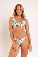 Carica l'immagine nel visualizzatore di Gallery, Model Front: Rio De Sol Haut Top Al-Mare Hera