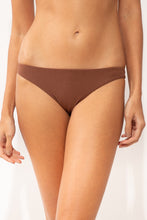 Laden Sie das Bild in den Galerie-Viewer, Gallery: Rio De Sol Bas Bottom Sand-Cappuccino Leblon