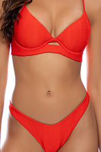Laden Sie das Bild in den Galerie-Viewer, Image 07: Luli Fama Ensemble Underwire Hot Tropics Red