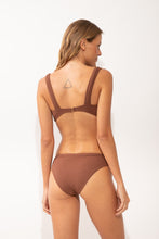 Carica l'immagine nel visualizzatore di Gallery, Model Back: Rio De Sol Haut Top Sand-Cappuccino Mary