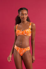Laden Sie das Bild in den Galerie-Viewer, Image 09: Rio De Sol Ensemble Set Trail-Orange Amelia Baobi