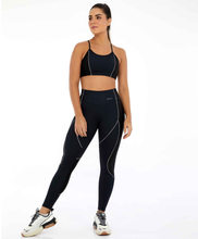 Charger l'image dans la galerie, Model Front: Alto Giro Fitness Bas Legging Hyper Recortes Atlanta Preto