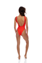 Laden Sie das Bild in den Galerie-Viewer, Model Back: Luli Fama Une Pièce Bodysuit Hot Tropics Red