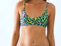 Laden und Abspielen von Videos im Galerie-Viewer, Video: Rio De Sol Ensemble Set Morumbi Bralette Essential-Comfy