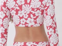 Charger et lire la vidéo dans la visionneuse de la Galerie, Video: Wednesday In Hawaii By Rio De Sol Haut Top Pua-Hibiscus Reef