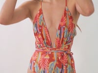 Laden und Abspielen von Videos im Galerie-Viewer, Video: Rio De Sol Une Pièce Sea-Bloom New Vegas