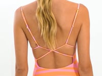 Laden und Abspielen von Videos im Galerie-Viewer, Video: Rio De Sol Une Pièce Solea Attaya