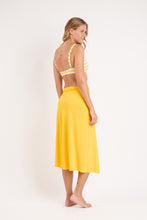 Carica l'immagine nel visualizzatore di Gallery, Model Back: Rio De Sol Jupe De Page Bio-Luz-Solar Long Skirt Knot