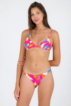Charger l'image dans la galerie, Model Front: Rio De Sol Bas Bottom Antelope Leblon