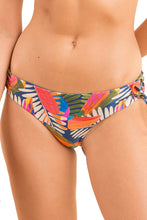 Laden Sie das Bild in den Galerie-Viewer, Gallery: Rio De Sol Bas Bottom Jungle Madrid