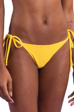 Carica l'immagine nel visualizzatore di Gallery, Gallery: Rio De Sol Bas Bottom Malibu-Yellow Cheeky-Tie