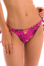 Laden Sie das Bild in den Galerie-Viewer, Gallery: Rio De Sol Bas Bottom Roar-Pink Ibiza
