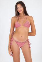 Laden Sie das Bild in den Galerie-Viewer, Model Front: Rio De Sol Bas Bottom Shimmer-Confetti Frufru-Fio