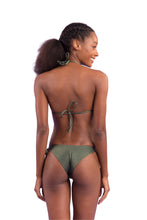 Carica l'immagine nel visualizzatore di Gallery, Model Back: Rio De Sol Bas Bottom Shimmer-Croco Cheeky-Tie