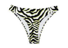 Laden Sie das Bild in den Galerie-Viewer, Product Front: Rio De Sol Bas Bottom Wild-Black Essential