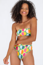 Carica l'immagine nel visualizzatore di Gallery, Gallery: Rio De Sol Ensemble Set Garden-City Bandeau-Reto Hotpant-Cos