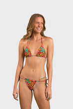 Carica l'immagine nel visualizzatore di Gallery, Model Front: Rio De Sol Ensemble Set Tropics Tri-Inv Pipa