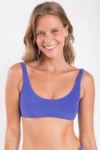 Laden Sie das Bild in den Galerie-Viewer, Gallery: Rio De Sol Haut Top Malibu-Indigo Bliss