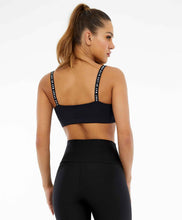 Carica l'immagine nel visualizzatore di Gallery, Model Back: Alto Giro Fitness Haut Top Bodytex Alcas Personalizadas Preto

