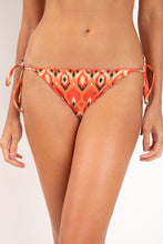 Laden Sie das Bild in den Galerie-Viewer, Gallery: Rio De Sol Bas Bottom Maracai Frufru
