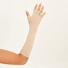 Laden Sie das Bild in den Galerie-Viewer, Image 02: Uv Line Gants Long Gloves Uni Chocolate Upf50+
