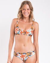 Laden Sie das Bild in den Galerie-Viewer, Gallery: Rio De Sol Ensemble Set Kauai Bra-Trio Madrid-Trio
