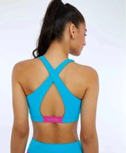 Carica l'immagine nel visualizzatore di Gallery, Model Back: Alto Giro Fitness Haut Top Hyper Costas Cruzadas Azul Scuba
