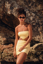 Laden Sie das Bild in den Galerie-Viewer, Image 12: Rio De Sol Mini Dress Drift-Butterglow Lulu Dress
