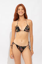 Carica l'immagine nel visualizzatore di Gallery, Model Front: Rio De Sol Bas Bottom Flora Frufru
