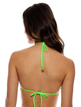 Charger l'image dans la galerie, Model Back: Luli Fama Haut Top Wavy Ruched Que Sera Sera Neon Lime
