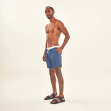 Carica l'immagine nel visualizzatore di Gallery, Image 02: Uv Line Bermuda / Short Pour Homme Shorts Boxer Aco Off White Upf50+
