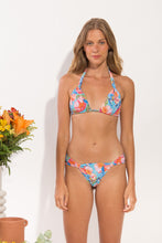 Carica l'immagine nel visualizzatore di Gallery, Model Front: Rio De Sol Haut Top Zinnia Mel

